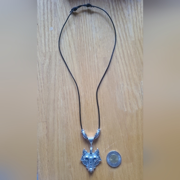 Handmade Necklace with Wolf and Tibetan Silver Beads - Picture 6 of 6